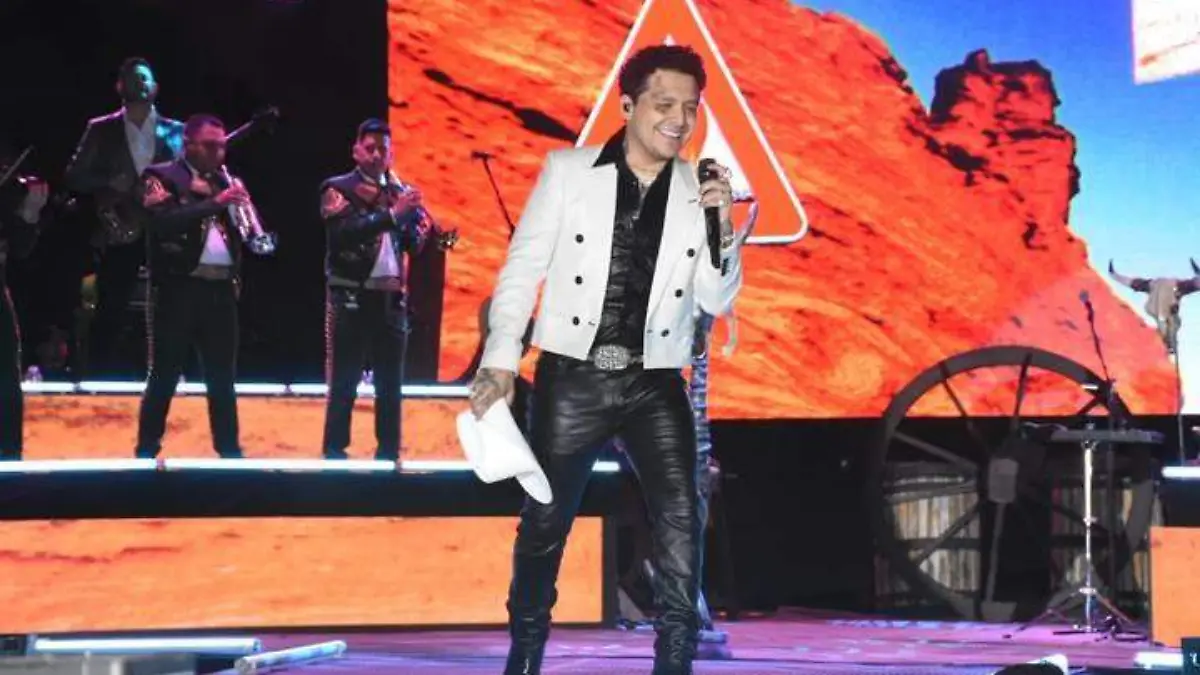 Christian nodal 5